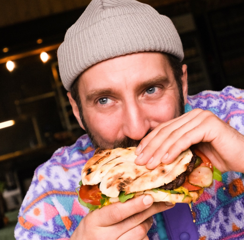 Proziak burger Wilczy Kęs - regionalny burger, Bieszczady, Cisna